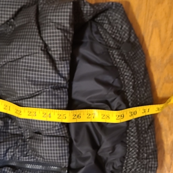 NIKE WOMENS WINDPUFFER BLACK GRID THERMA-FIT PADDED JACKET SIZE LARGE NWT - Picture 14 of 16